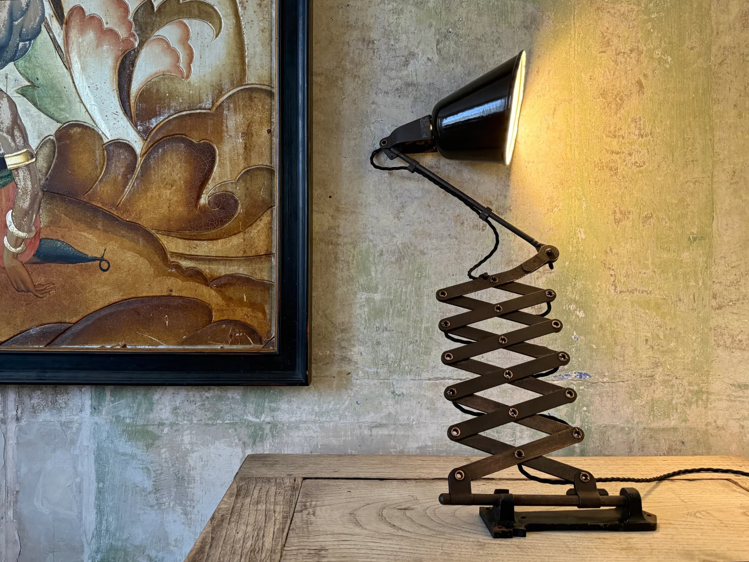 1930s Walligraph Scissor Light