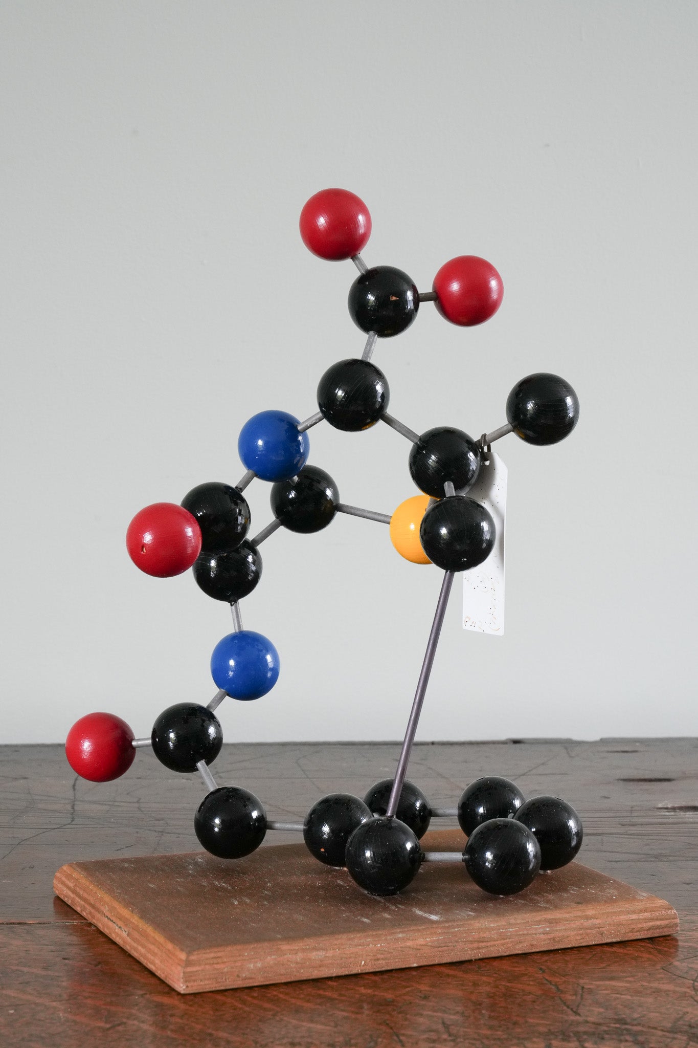 Quad Colour Molecular Model