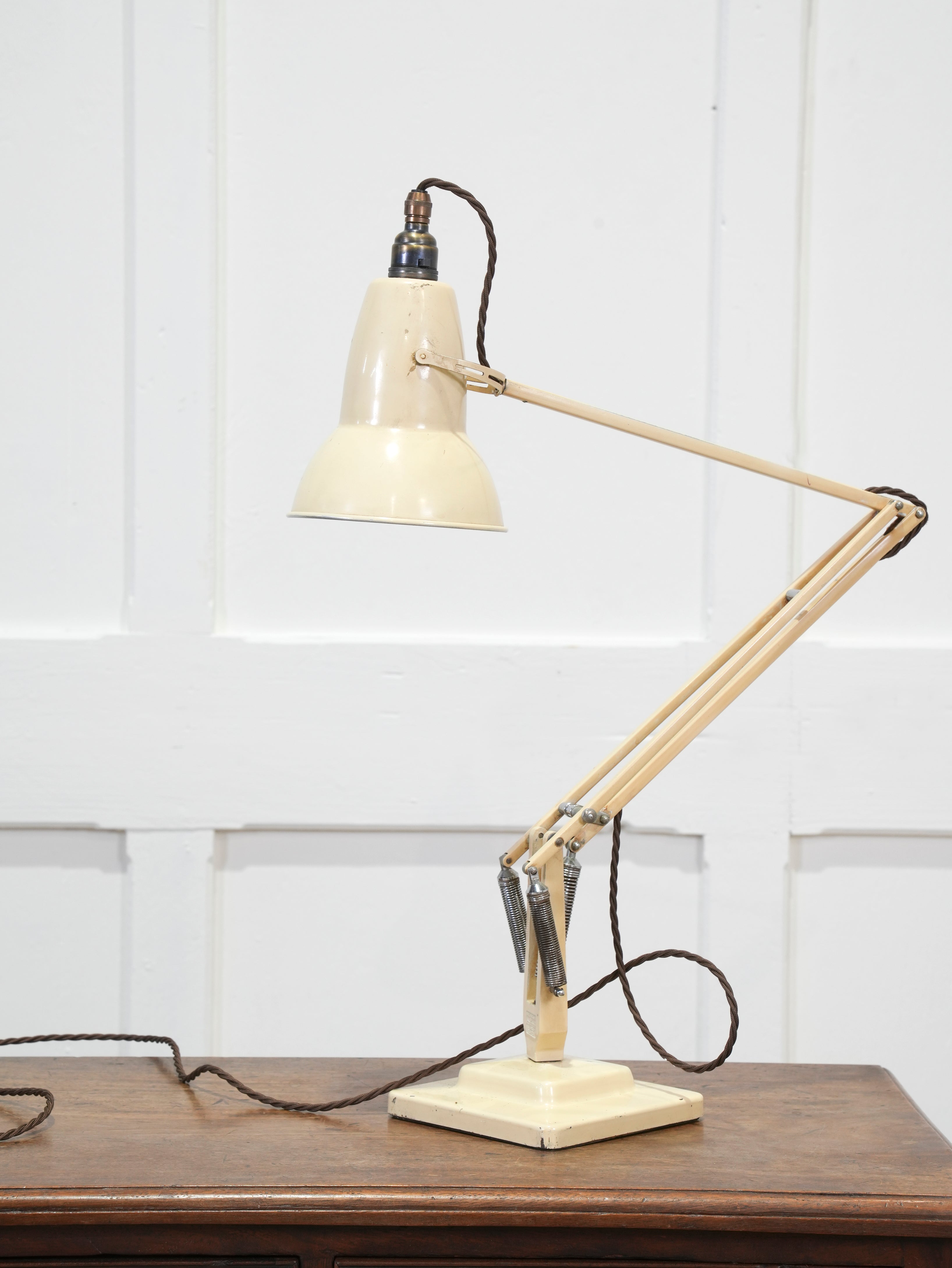 Cream Anglepoise