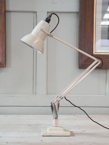 Herbert Terry Anglepoise