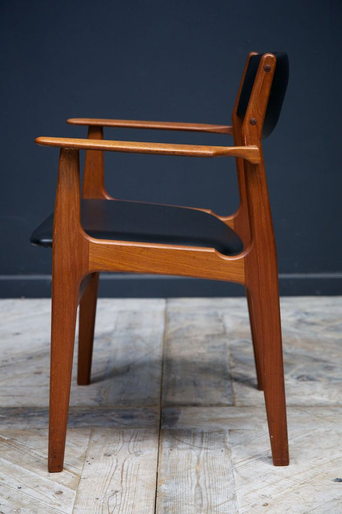 Dyrlund Chairs