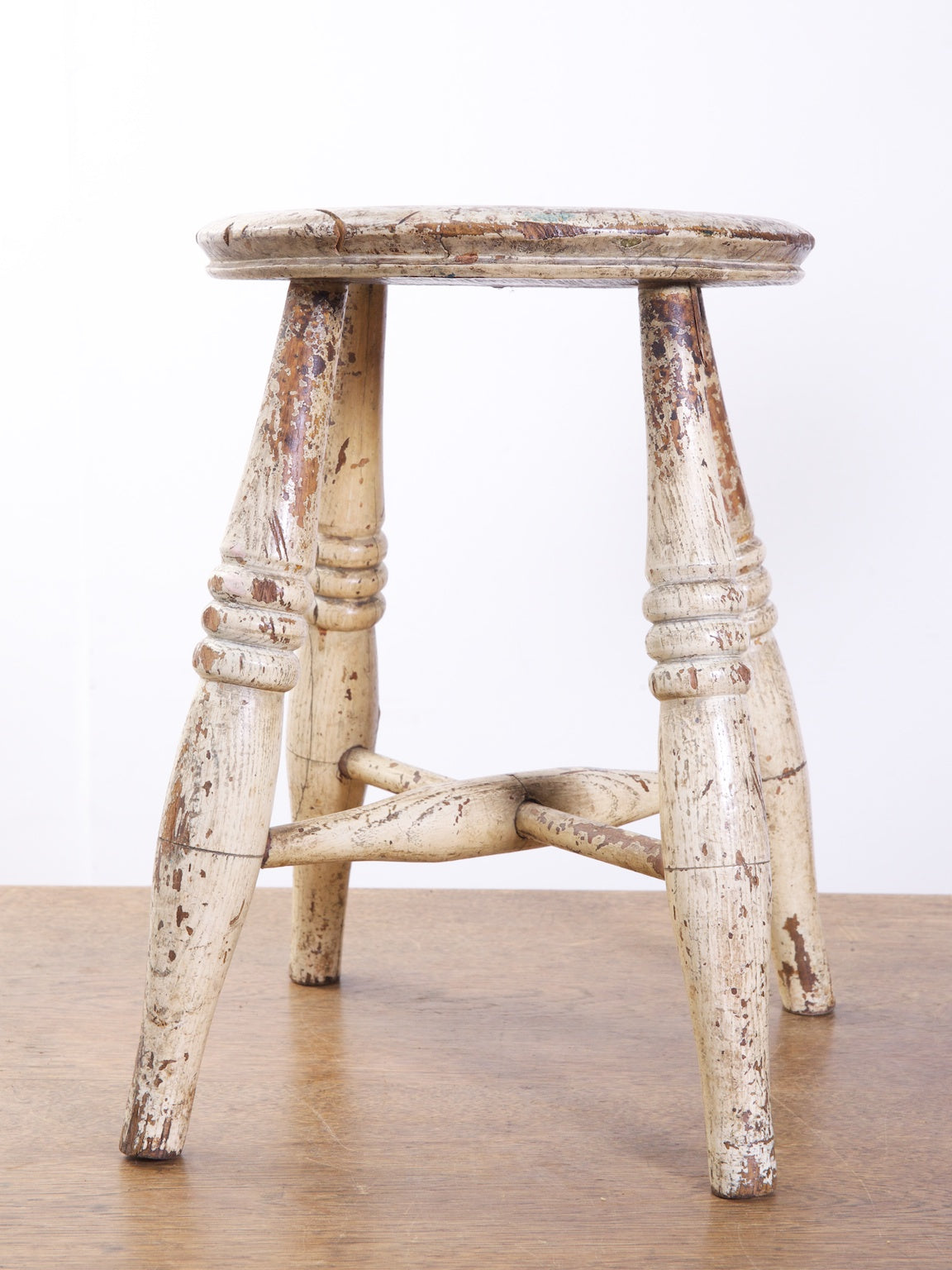 White stool